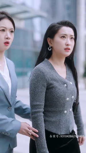 《离婚后，夫人成了千亿大佬》短剧不用会员就能看全集
