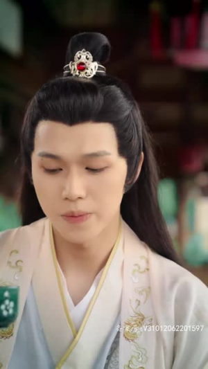 《我把皇帝踢下床》短剧直接看全集