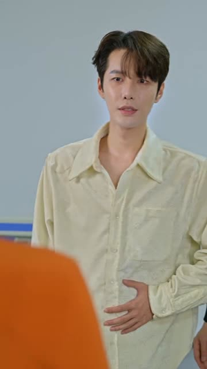 《摄政王穿到现代要娶我》短剧全集都是高清的