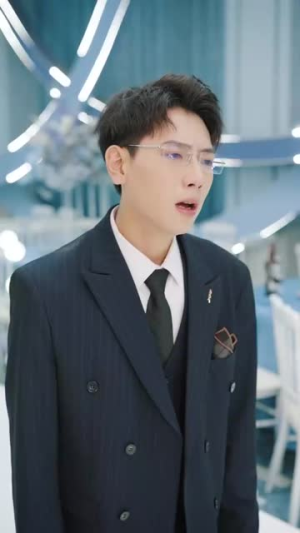 《他选择白月光我转身离开》短剧全集都是高清的