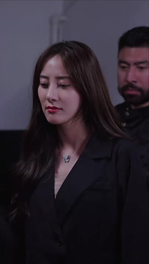 《女老板的逆袭》短剧免费全集