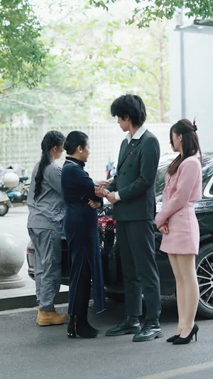 《六个大佬的心尖宠，终于离婚了》短剧全集这里全都有