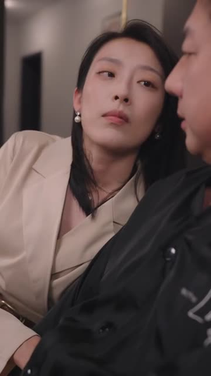 《多多握握她的手》短剧全集都是高清的