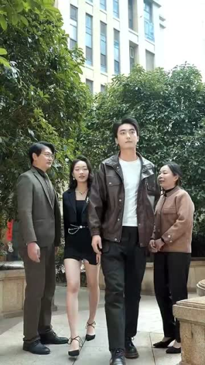 《傲娇女总裁的医皇保镖》最新热门短剧