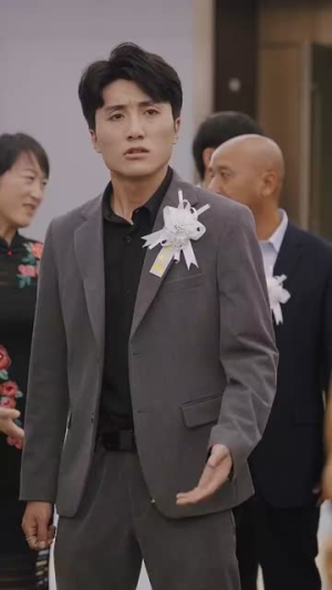 《身份曝光后，不孝子痛哭流涕》短剧免费看全集
