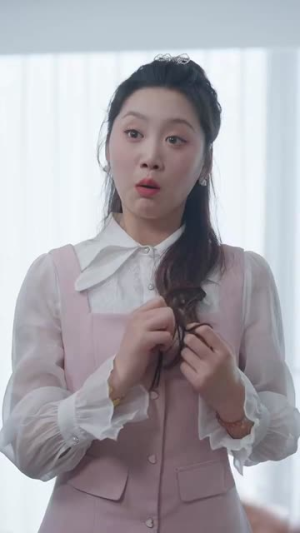 《新：大难临头各自飞》短剧全集都是高清的