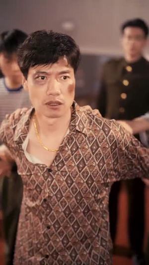 重生八零,歌后变肥妻 《重生八零,歌后变肥妻》短剧全集都是高清的