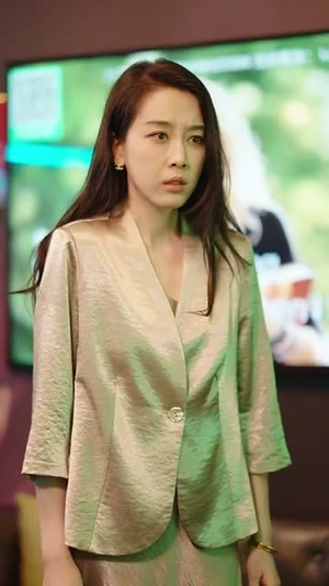 女儿说:妈妈,我陪你赢回来 《女儿说:妈妈,我陪你赢回来》热门短剧推荐